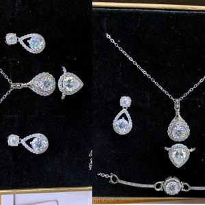 Discover Exquisite Moissanite Diamond Jewelry in B